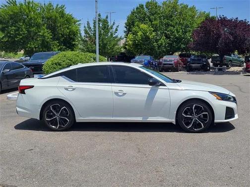 2024 Nissan Altima SR FWD