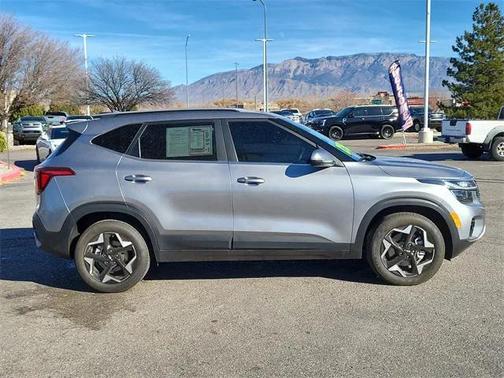 2024 Kia Seltos EX