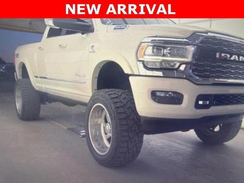2019 RAM 2500 Limited Crew Cab 4x4 6'4' Box