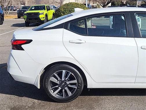 2025 Nissan Versa 1.6 SV