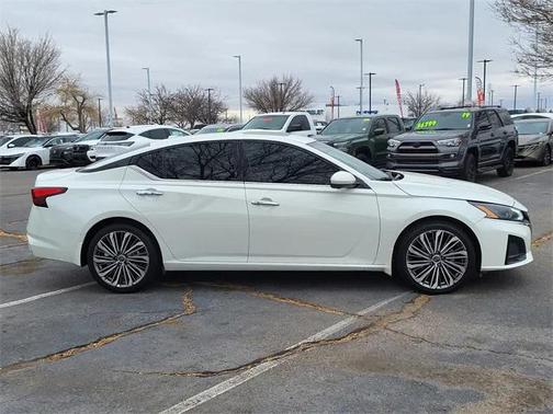 2023 Nissan Altima 2.5 SL