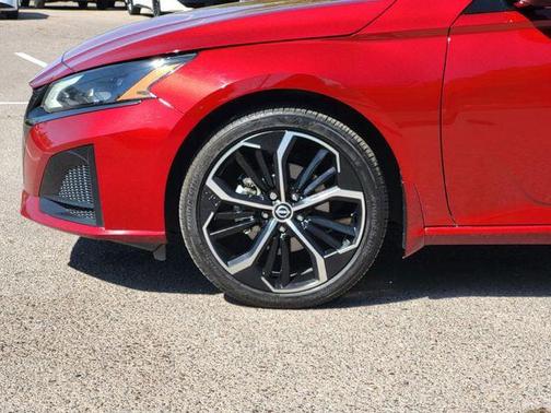 Scarlet Ember 2024 Nissan Altima SR Intelligent AWD