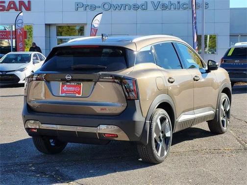 2026 Nissan Kicks SR