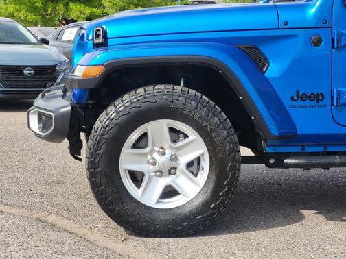 Hydro Blue Pearlcoat 2022 Jeep Gladiator Sport S