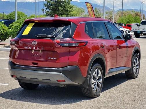 2022 Nissan Rogue SV