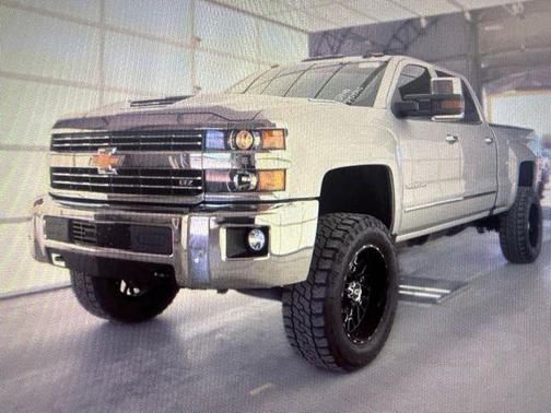 Silver Ice Metallic 2019 Chevrolet Silverado 2500 LTZ