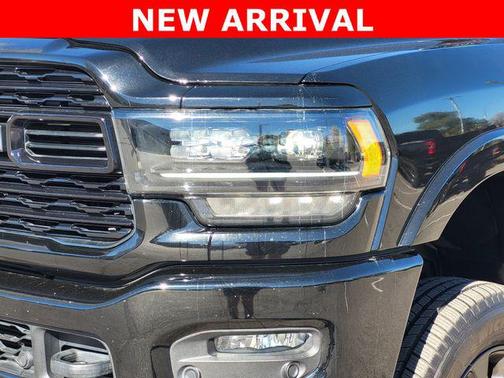 2020 RAM 2500 Limited Crew Cab 4x4 6'4' Box