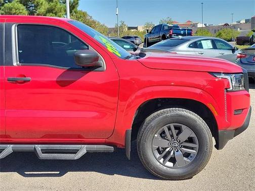 2022 Nissan Frontier S