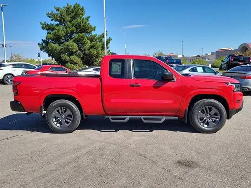 2022 Nissan Frontier S