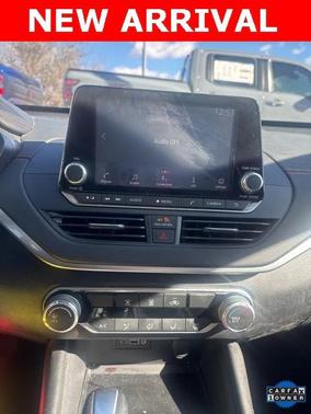 2022 Nissan Altima SR FWD