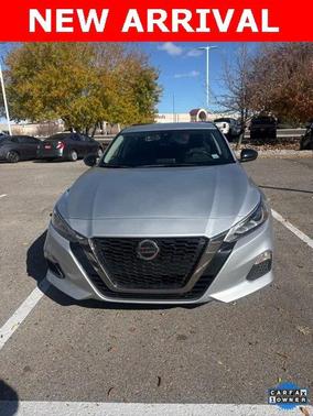 2022 Nissan Altima SR FWD