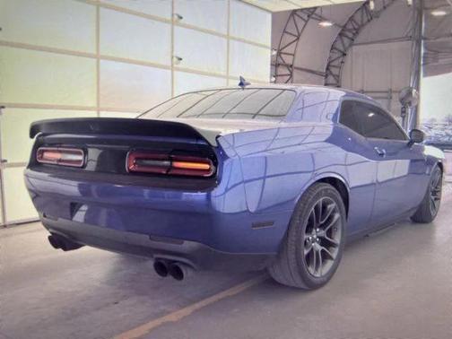 Plum Crazy Pearlcoat 2023 Dodge Challenger R/T Scat Pack