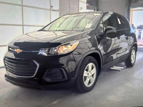 Mosaic Black Metallic 2020 Chevrolet Trax LS