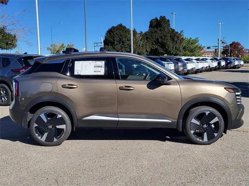 2026 Nissan Kicks SR