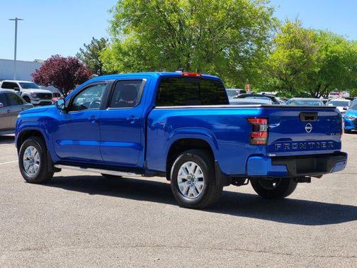 Bluestone Pearl 2024 Nissan Frontier SV