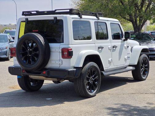 Bright White Clearcoat 2022 Jeep Wrangler Unlimited 4xe Sahara High Altitude
