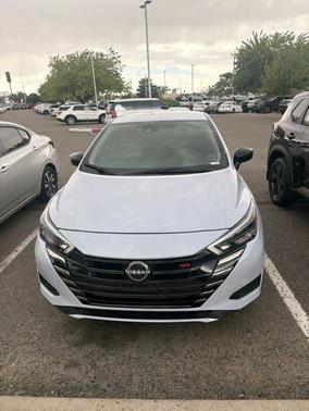 Gray Sky Pearl 2024 Nissan Versa 1.6 S