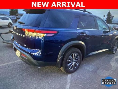 2024 Nissan Pathfinder SV FWD