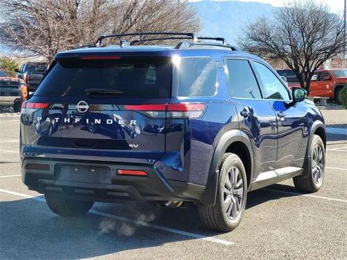2024 Nissan Pathfinder SV FWD