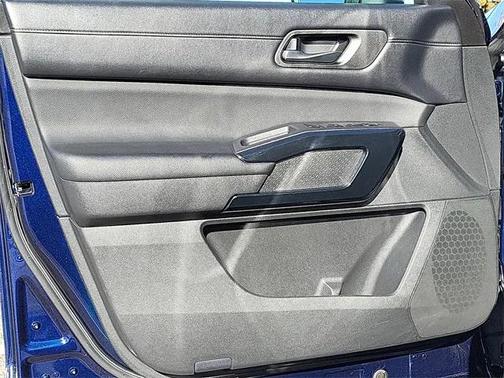 2024 Nissan Pathfinder SV FWD