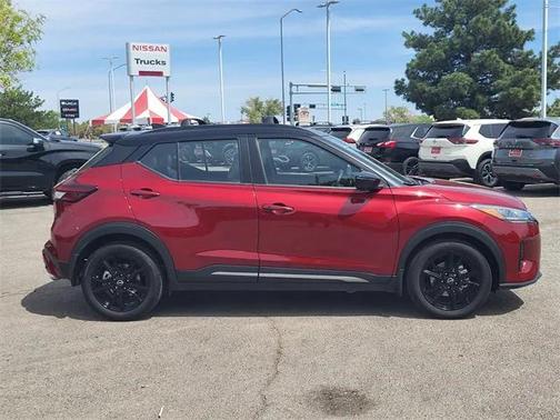 2024 Nissan Kicks SR