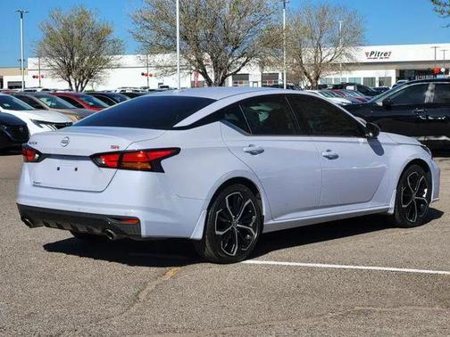 2024 Nissan Altima SR FWD