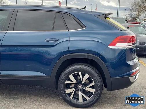 2022 Volkswagen Atlas Cross Sport 2.0T SE