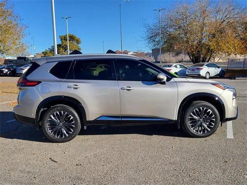 2025 Nissan Rogue Platinum