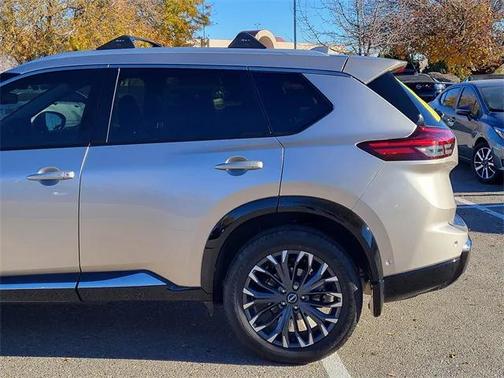 2025 Nissan Rogue Platinum