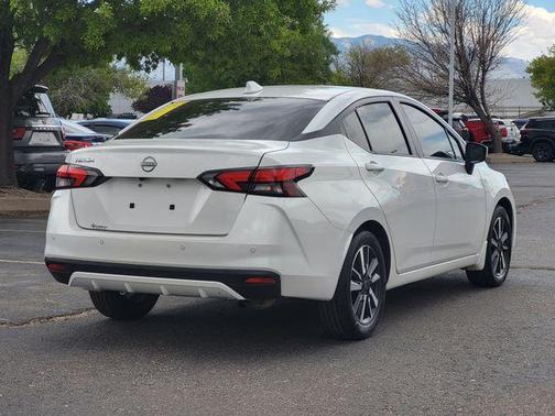 Aspen White 2025 Nissan Versa 1.6 SV