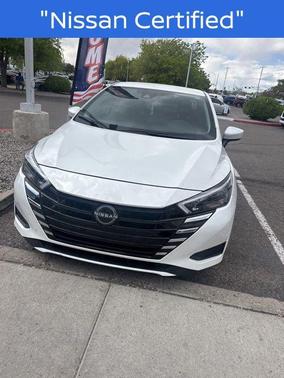Aspen White 2025 Nissan Versa 1.6 SV
