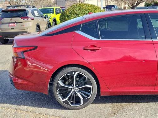 2023 Nissan Altima SR FWD