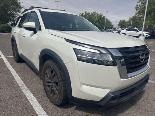 Pearl White Tricoat 2022 Nissan Pathfinder SV 2WD