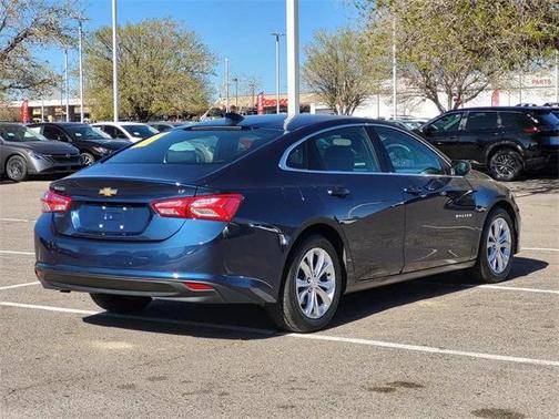 2022 Chevrolet Malibu FWD LT