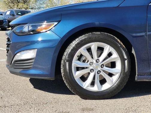 2022 Chevrolet Malibu FWD LT