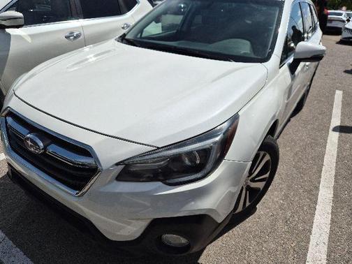 Crystal White Pearl 2019 Subaru Outback 2.5i Limited