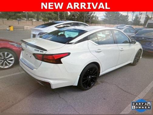 2022 Nissan Altima SR FWD