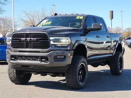 2020 RAM 2500 Laramie Crew Cab 4X4 6'4' Box