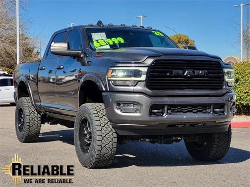 2020 RAM 2500 Laramie Crew Cab 4X4 6'4' Box
