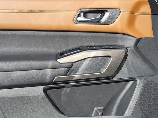 2025 Nissan Pathfinder Platinum FWD