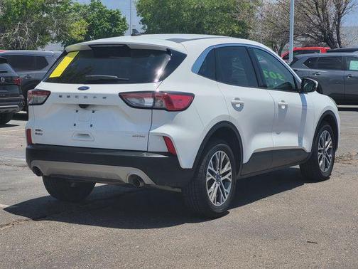 Oxford White 2022 Ford Escape SEL