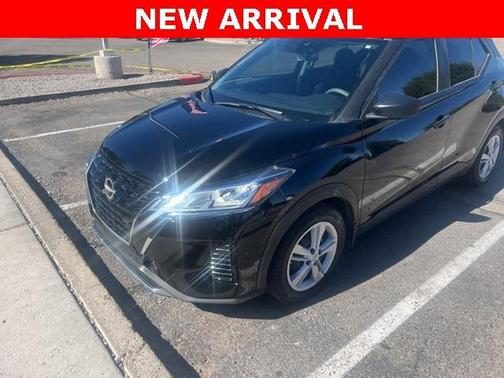2022 Nissan Kicks S