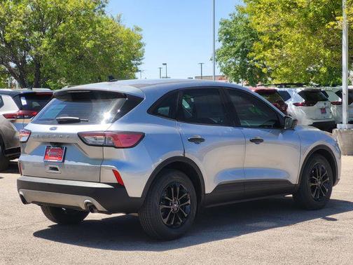 Iconic Silver Metallic 2022 Ford Escape S