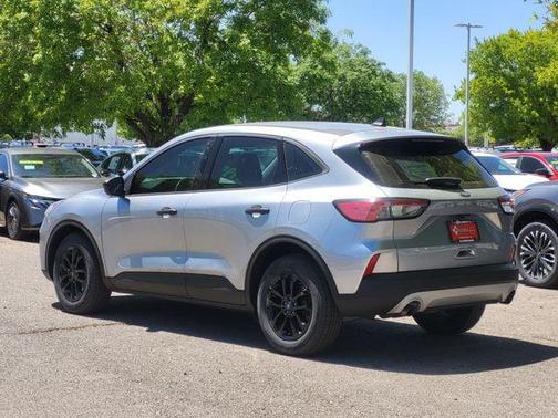Iconic Silver Metallic 2022 Ford Escape S