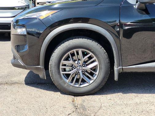 Super Black 2021 Nissan Rogue S