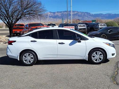2024 Nissan Versa 1.6 S