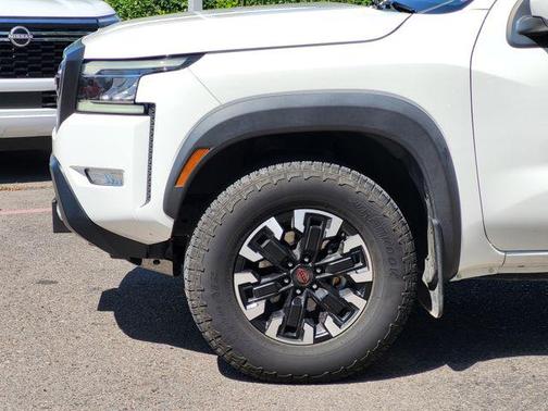 Glacier White 2023 Nissan Frontier PRO-4X