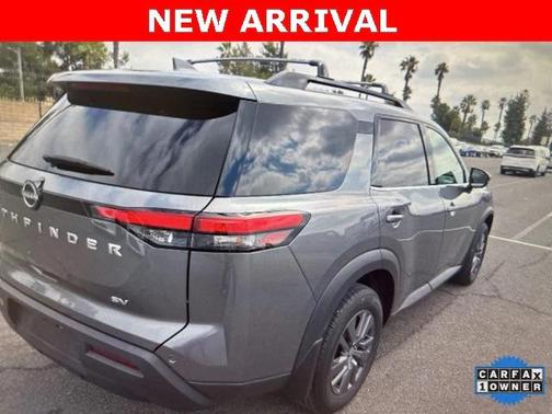 2024 Nissan Pathfinder SV FWD