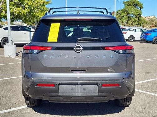 2024 Nissan Pathfinder SV FWD