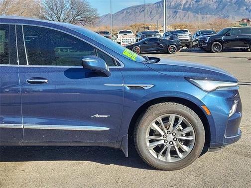 2022 Buick Enclave AWD Avenir